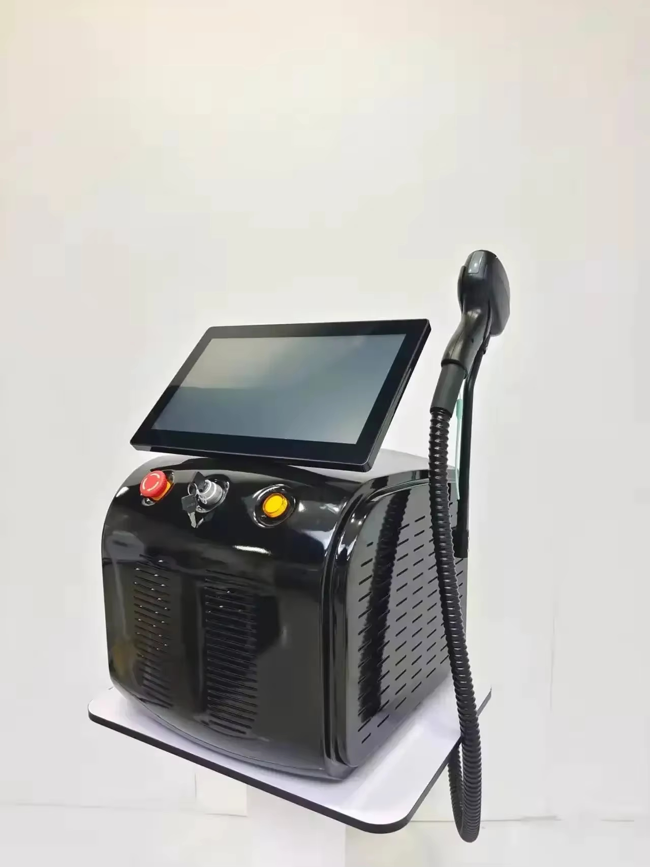 ‌ 2026 Gelişmiş Soprano Ice Ti - Ice Titanium Diode Laser Machine incelemesi ve fiyatı